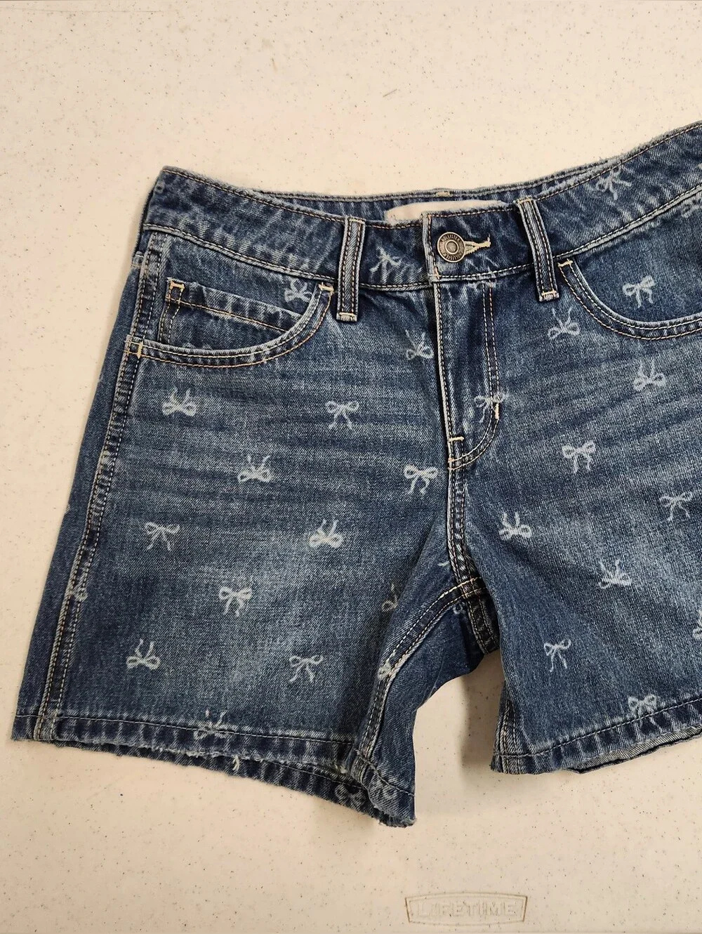 Hollister Low Rise Baggy Bow-Print Denim Shorts